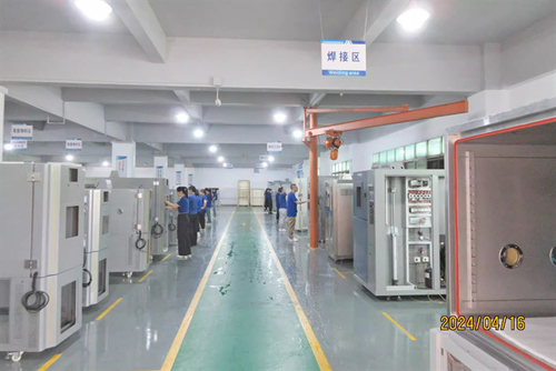 Tin tức công ty mới nhất về Chọn phòng thử nghiệm môi trường phù hợp: Hướng dẫn từ độ chính xác